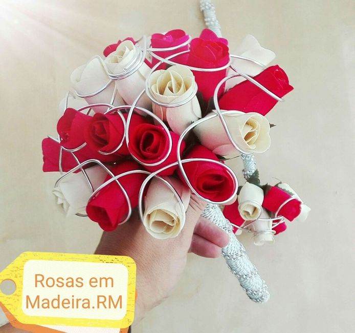 Bouquet rosas em madeira - 7