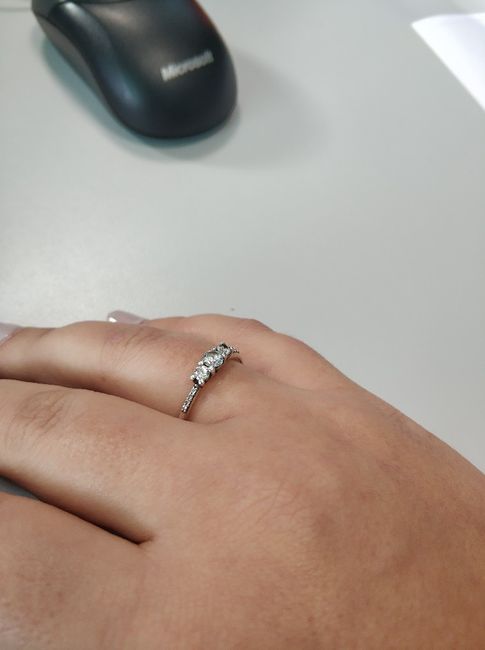 Bora partilhar o nosso anel de noivado? 💍😍 4