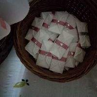 Cones, limpa lágrimas, garrafas de água, caixa de alianças - 6
