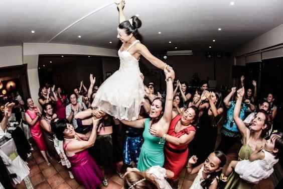 casamento, surpresas, noivos, brindes, convidados