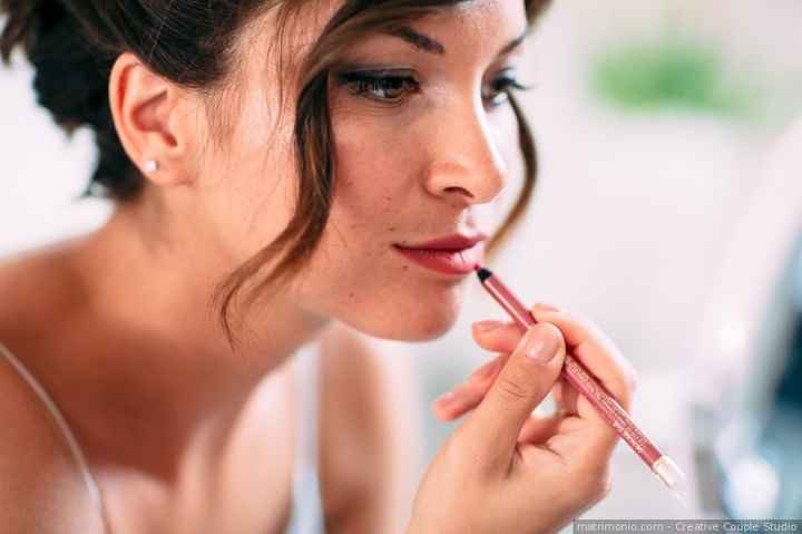 Make up 3.