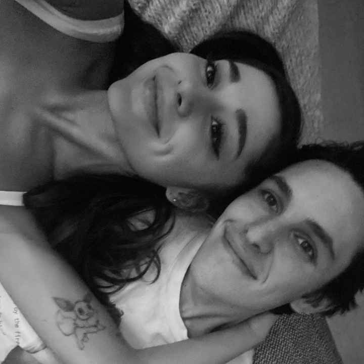 Ariana Grande ficou noiva - e o anel é incrível! 💍 - 1