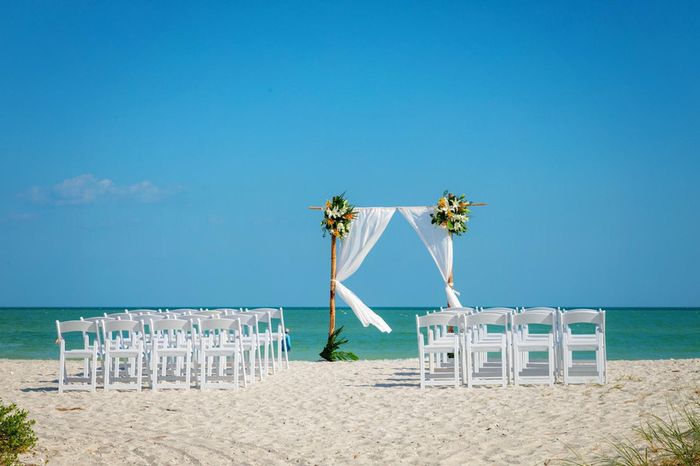 Qual destes casamentos na praia preferes? - 3