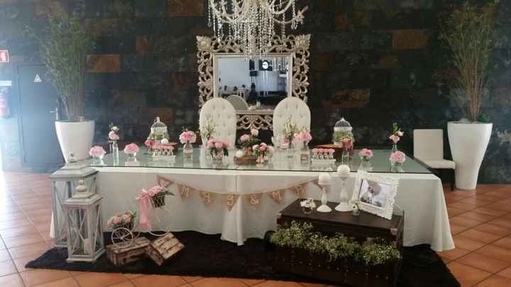 Decoração mesa dos noivos - 1