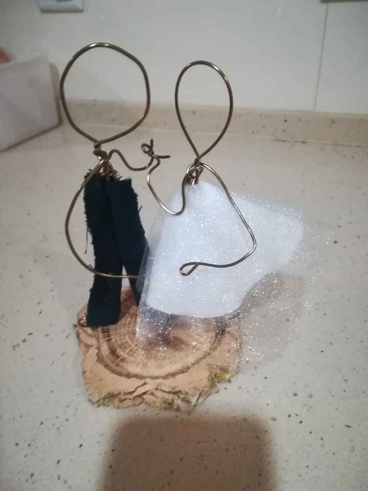 Bonecos para o bolo em preparação...