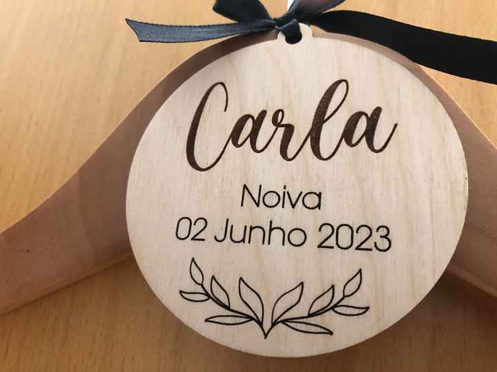 Os detalhes (em madeira) para o dia c - As etiquetas para os cabides/cruzetas! - 2