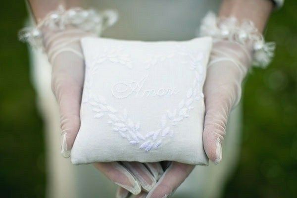 Almofada de alianças em ponto de cruz - 2