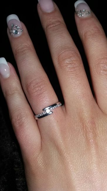 Como é o teu anel de noivado? Escolhe uma opção! - 1