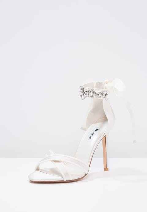 2. Cor ivory e brilhantes