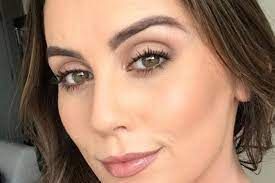 Montando uma Make-up e Penteado - Noiva 2 - 1