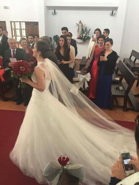 Entrada na igreja noiva