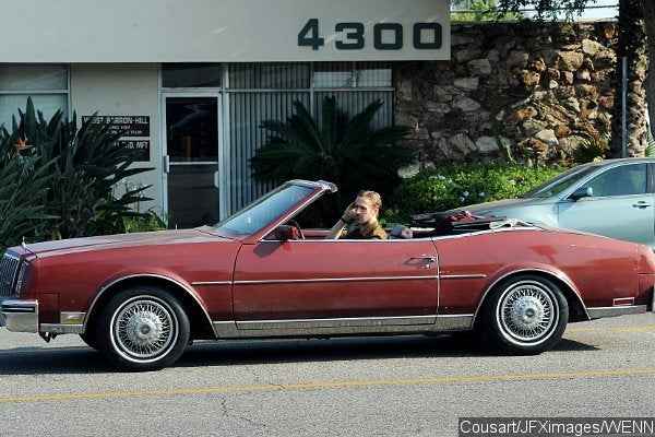 Procoro Carro buick riviera - 1