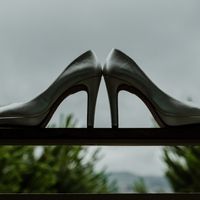 Os meus sapatos comprei na SEASIDE. São branco pérola.
