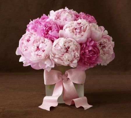 Bouquet peonias varios tons rosa
