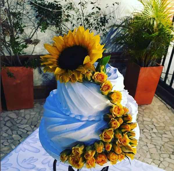 amarelo