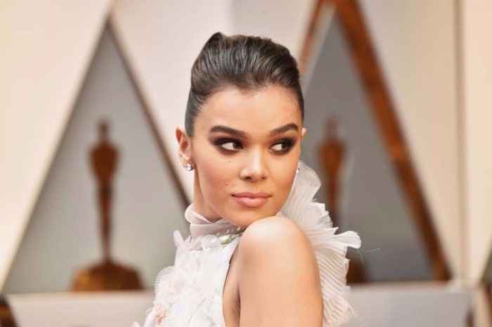 2. Hailee Steinfeld
