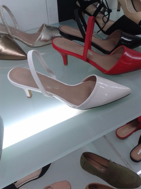 sapatos 4 branco