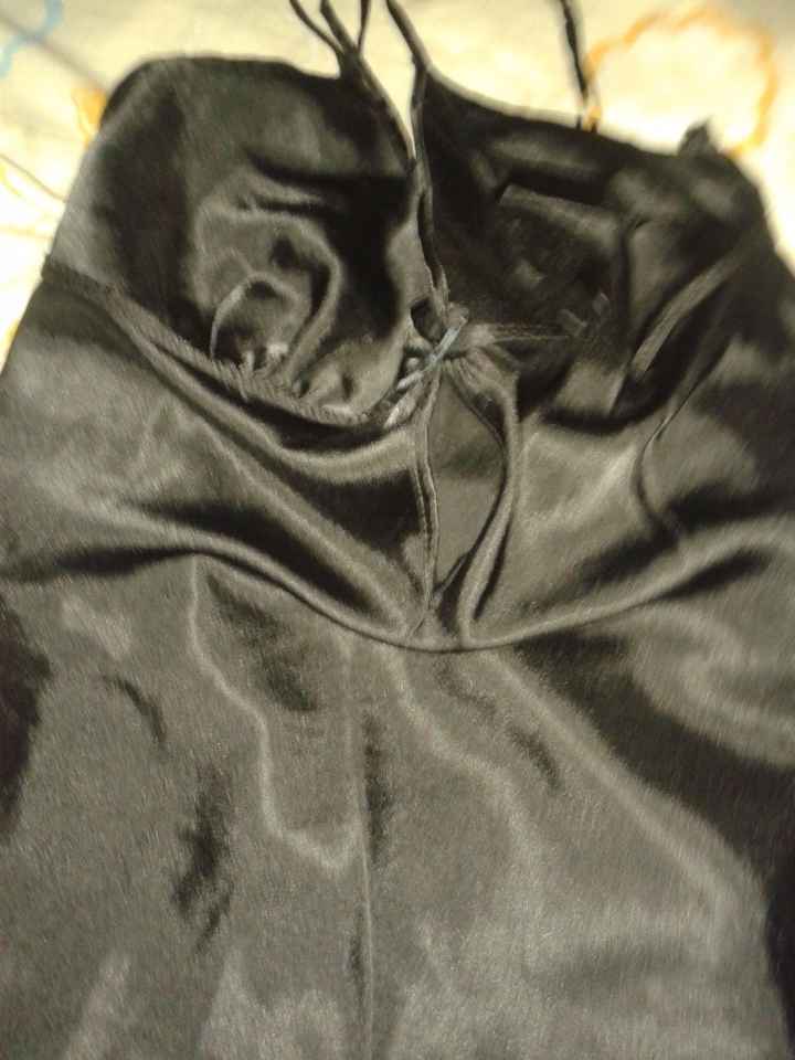 camisa de noite já comprada - detalhe peito com abertura