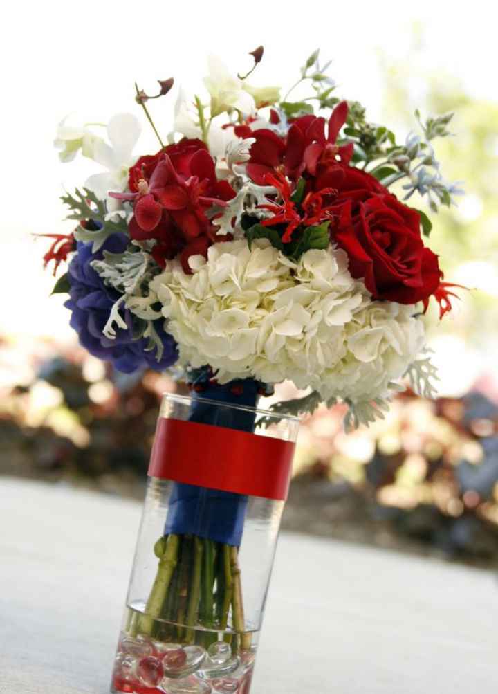 Mês vermelho ~ bouquets em vermelho e azul - 2