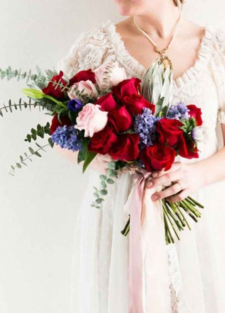 Mês vermelho ~ bouquets em vermelho e azul - 9