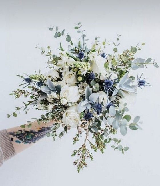 o arco-íris 🌈 invade a comunidade com inspirações (azul marinho) para bouquet 💐 e boutonnière 💙 - 5