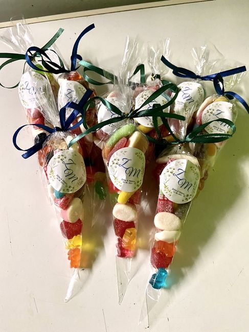 Cones, marcadores de mesa e outros - 4