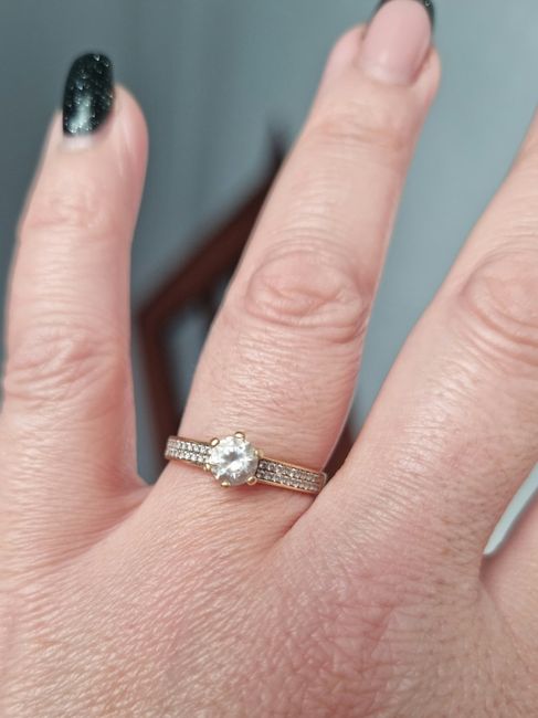 O teu anel de noivado no nosso Pinterest? Sim, quero! 💍🤍 - 1