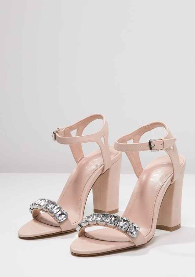 Sandalias