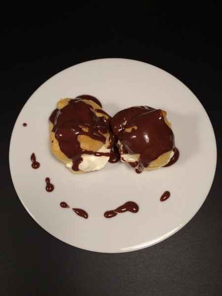 Profiteroles