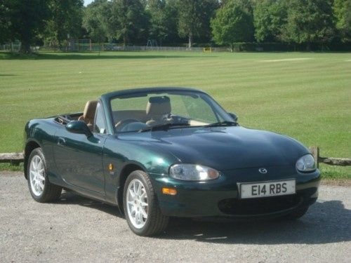 Carro dos noivos