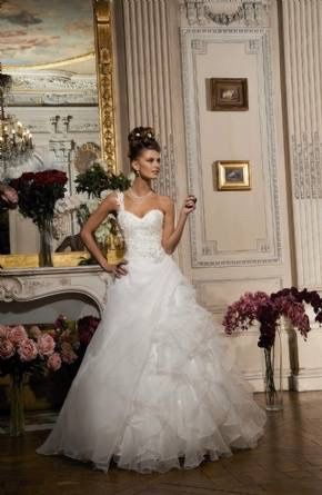 Que tal um vestido com uma alça?? - 2