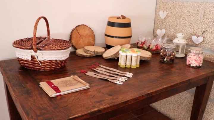 Mesa das lembranças e doces