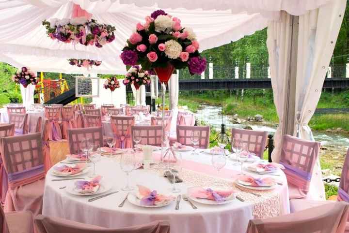 decoração em rosa e branco