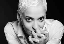 Mariza simplesmente porque Adoro