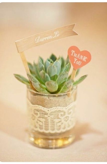 Lembranças de casamento com flores <img class=