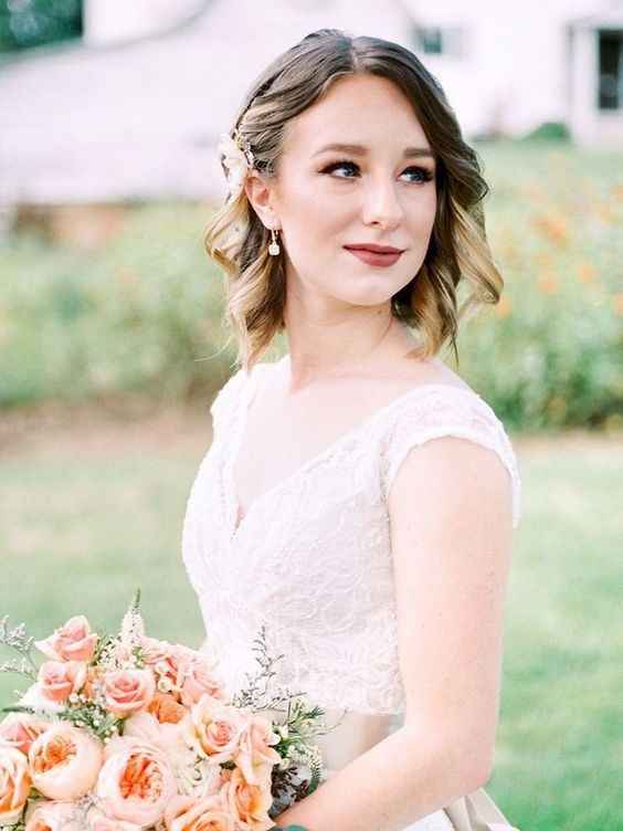 8. Penteado de cabelo curto 