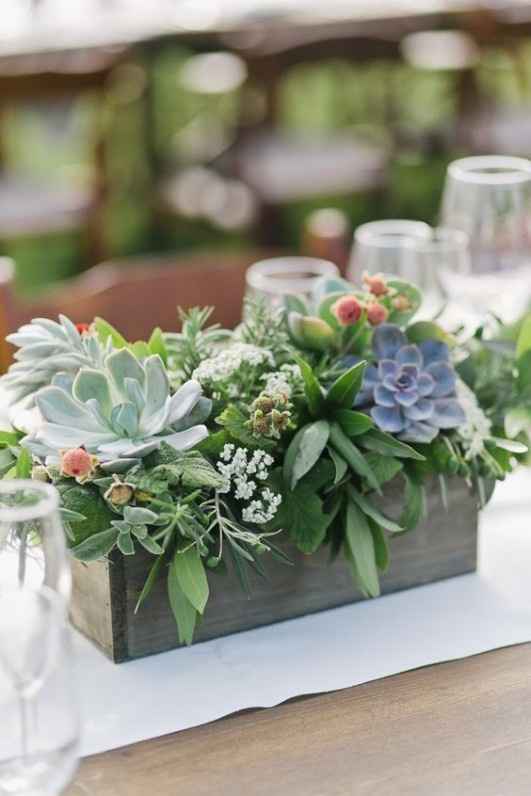 3. Centros de mesa com flores 