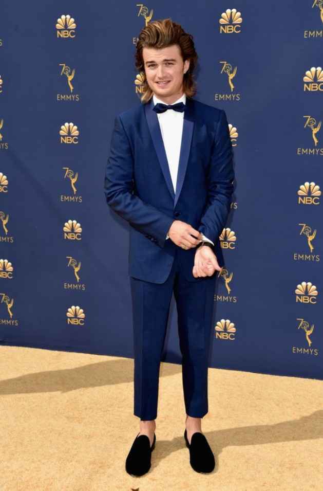 5. Joe Keery, de Dolce & Gabbana.