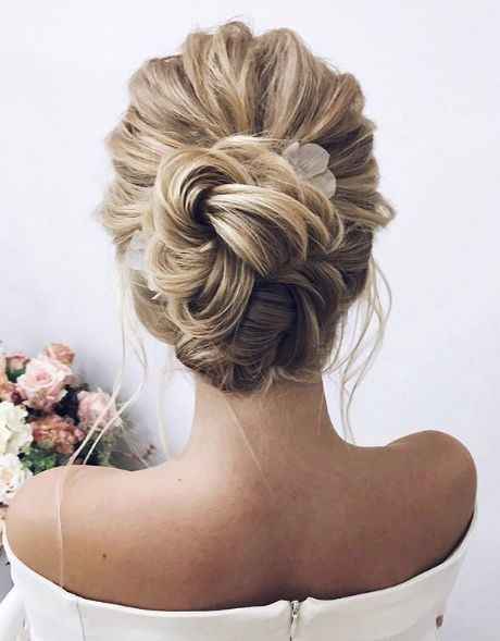 1. Penteado de noiva 