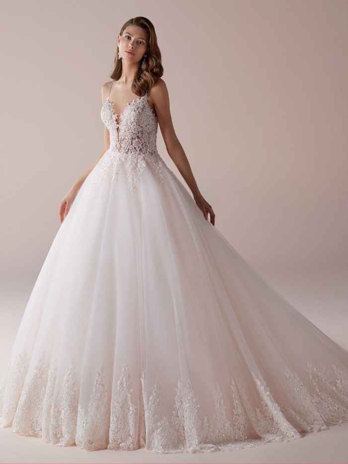 4. Vestido decote em V
