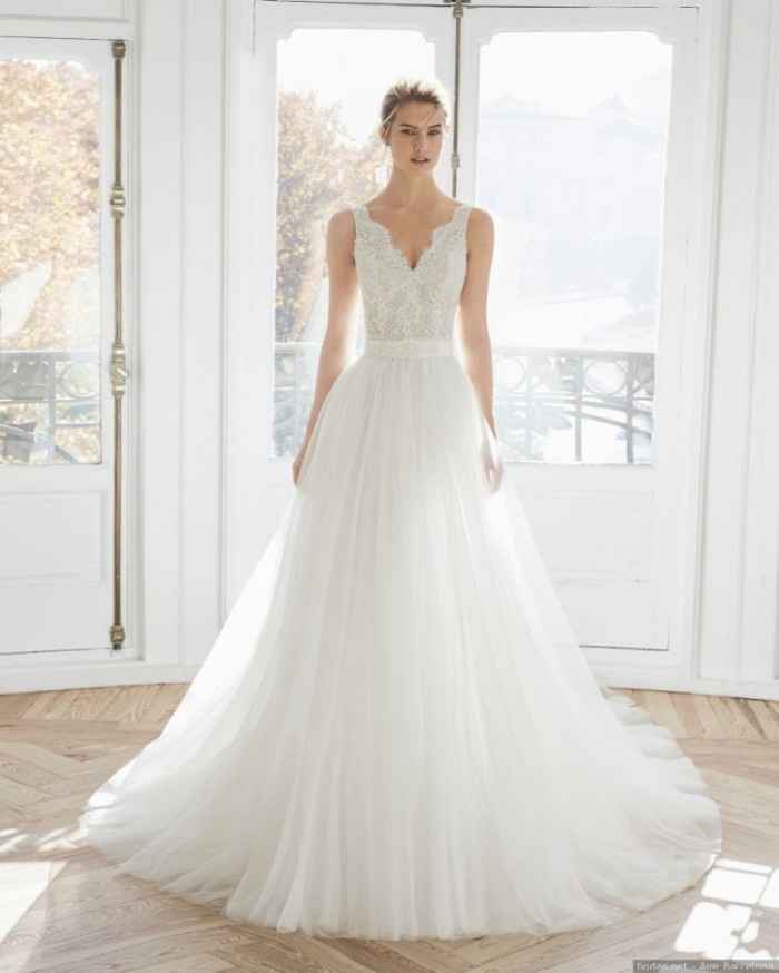 3. Vestido de noiva com alças 