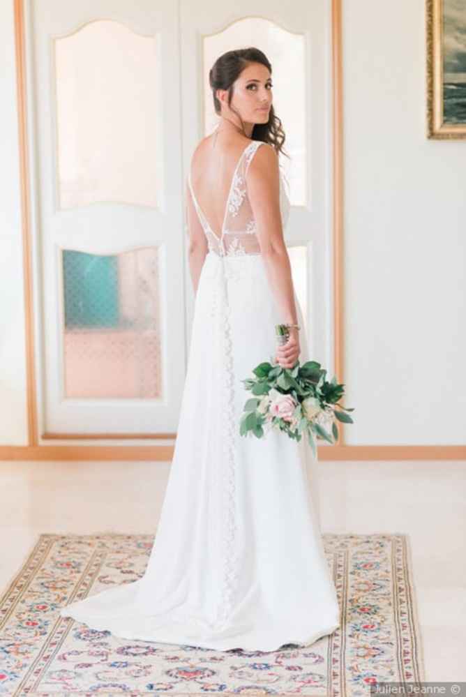 2. Cauda do vestido 