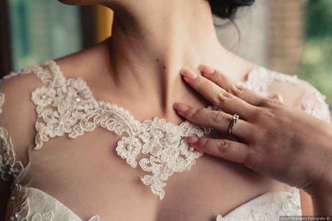 3. Detalhes do vestido 