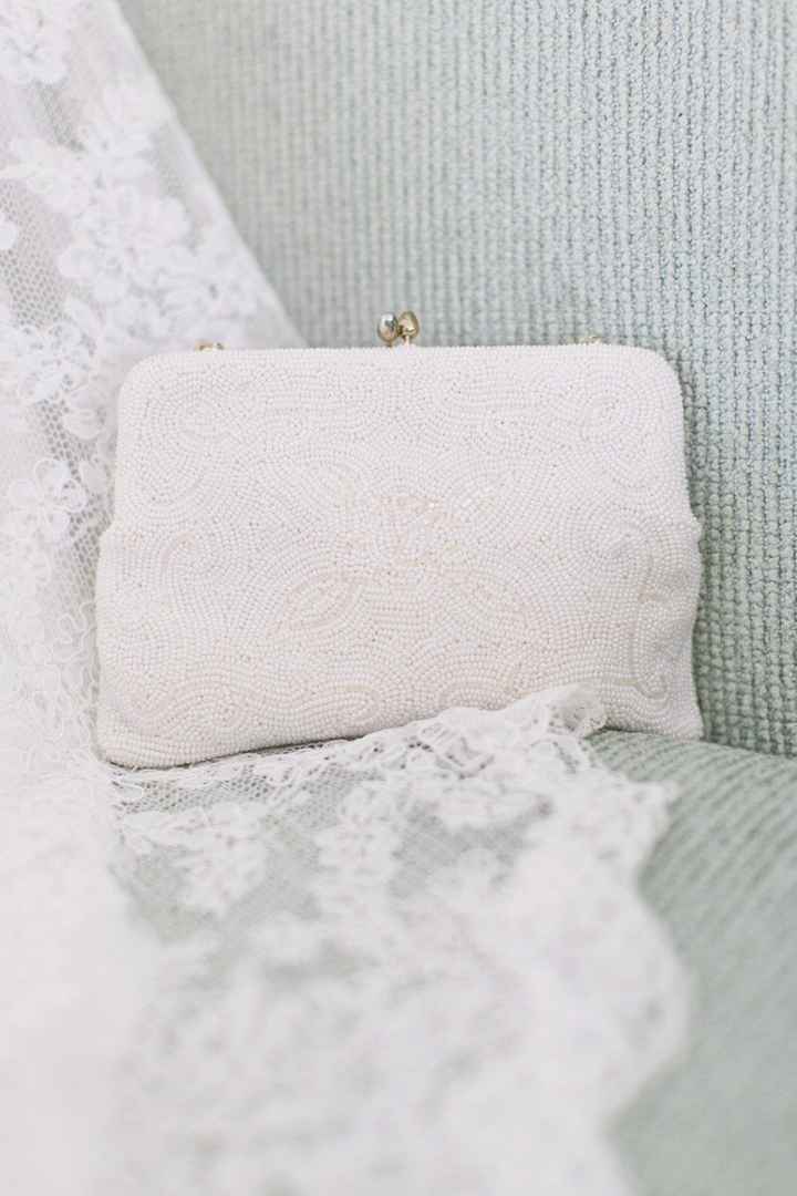 1. Clutch de noiva 