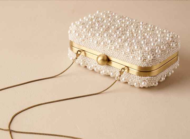 3. Clutch de noiva 