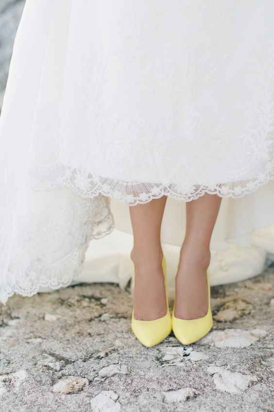 Sapatos amarelos 