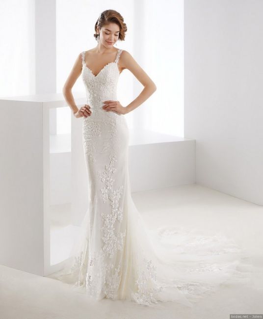 7. Vestido de noiva com alças 