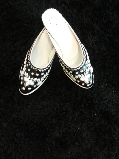 Os sapatos  - 1