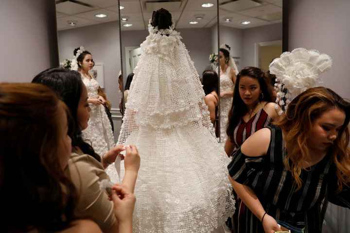 Vestidos de papel higiénico 9