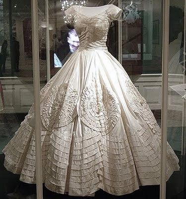 Os 10 vestidos de noiva mais icónicos de sempre 14